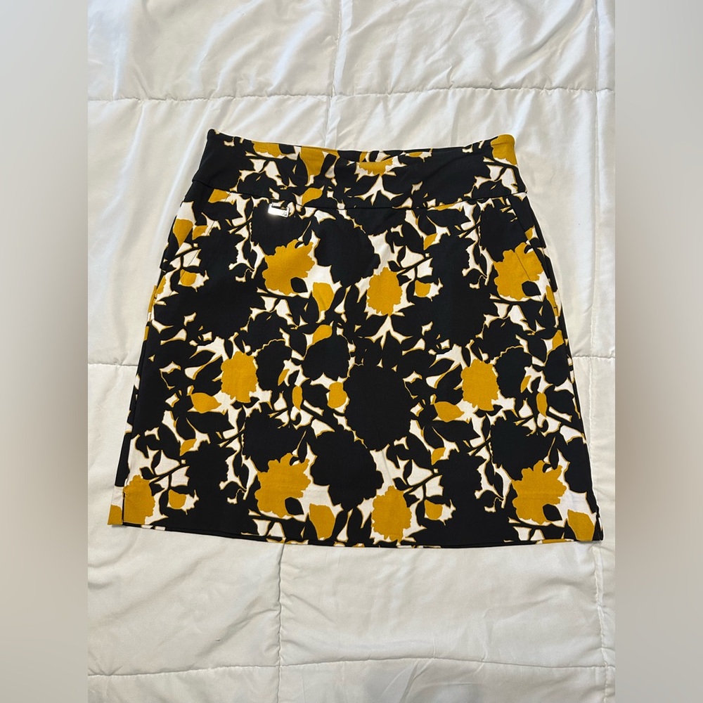 Peck&Peck Women's Floral Athletic Skort Black Yellow Built-in Shorts Size 8 - Picture 2 of 9